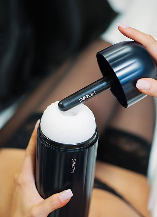 Máy thủ dâm nam rung mút có sưởi ấm Svakom Sam Neo 2 Pro